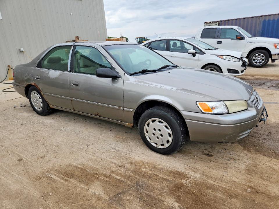 Photo 4 from auction – 1998 TOYOTA CAMRY with VIN 4T1BG22K0WU273273
