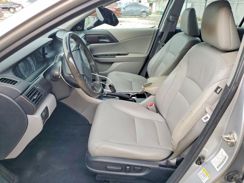 Photo 7 from auction – 2015 HONDA ACCORD with VIN 1HGCR2F85FA068701