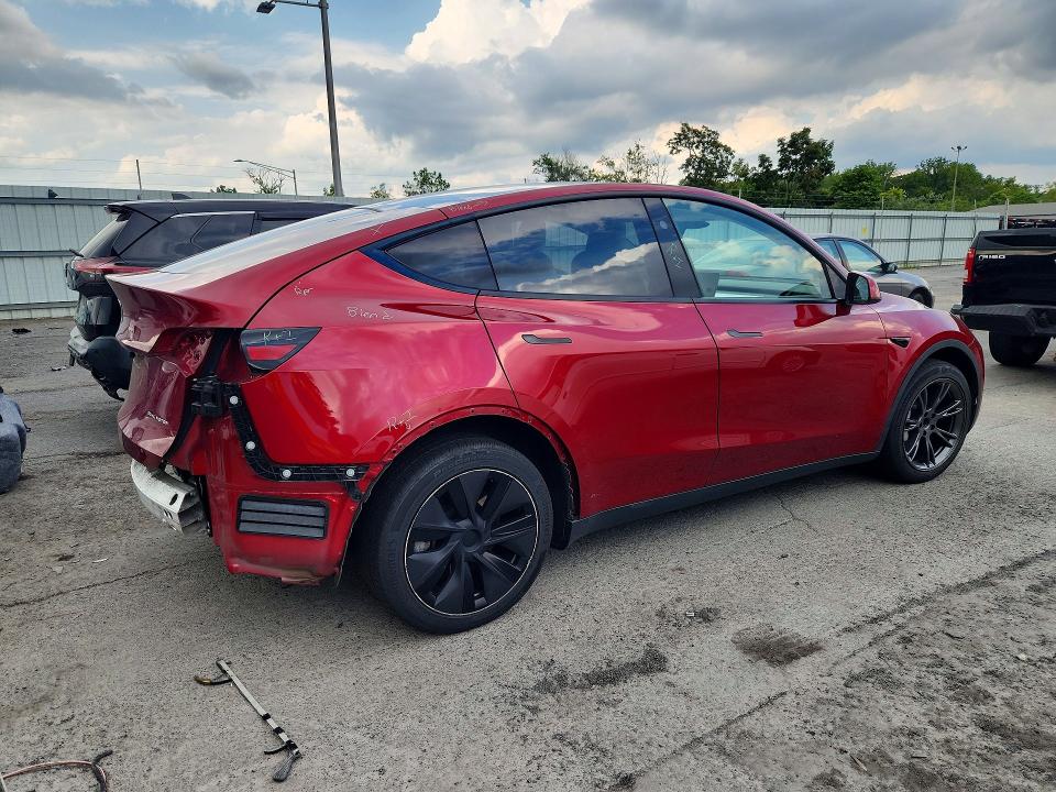 Zdjęcie 3 z aukcji – 2025 TESLA MODEL Y z VIN 7SAYGDEE3SF257106
