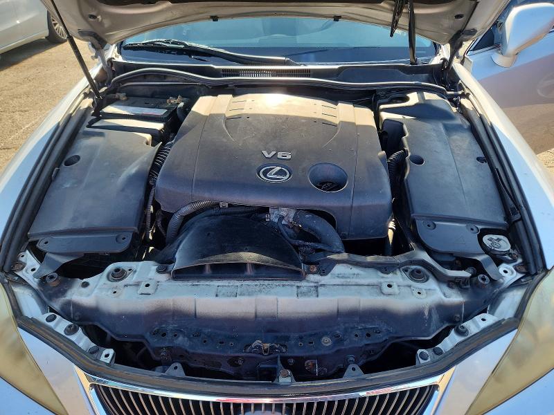 Photo 11 from auction – 2006 LEXUS IS with VIN JTHCK262X65006572