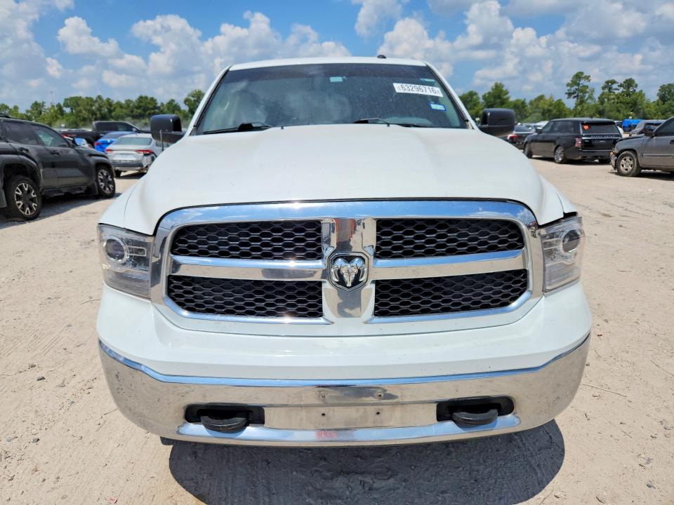 Снимка 5 от търг – 2016 RAM 1500 с VIN 3C6RR7KT9GG296212