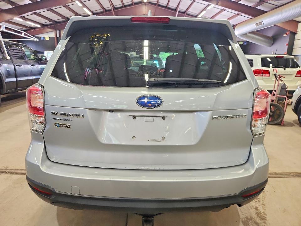 Photo 6 from auction – 2018 SUBARU FORESTER with VIN JF2SJAGC4JH404404