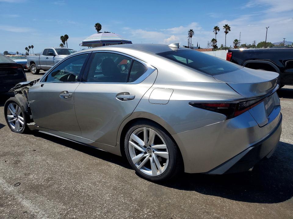 Photo 2 from auction – 2021 LEXUS IS with VIN JTHAA1D21M5117094
