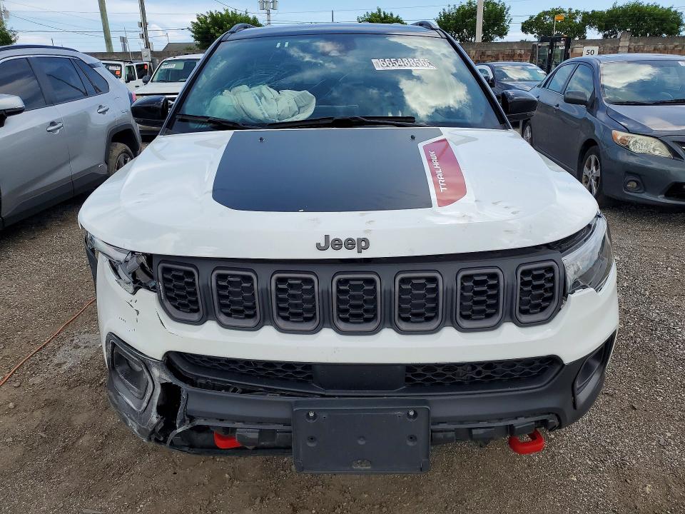 Photo 5 from auction – 2025 JEEP COMPASS with VIN 3C4NJDDN7ST564492