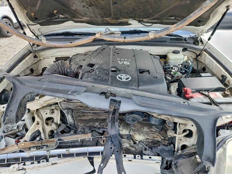 Photo 12 from auction – 2005 TOYOTA 4RUNNER with VIN JTEBU14RX50074749