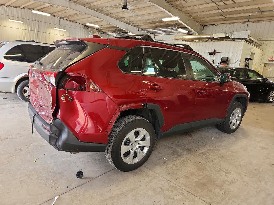 Photo 3 from auction – 2021 TOYOTA RAV4 with VIN 2T3G1RFV0MW178849