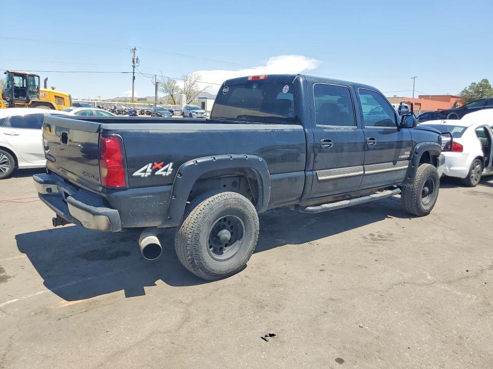صورة رقم 3 من المزاد - 2004 CHEVROLET SILVERADO مع VIN 1GCHK23264F253770