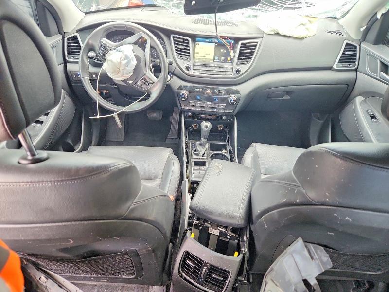 Photo 8 from auction – 2017 HYUNDAI TUCSON with VIN KM8J33A20HU329407