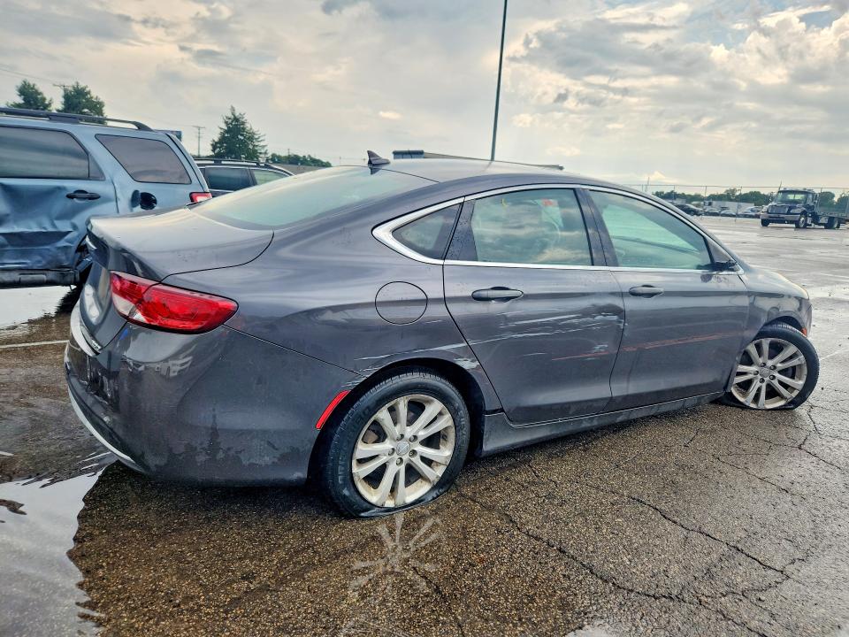 Photo 3 from auction – 2016 CHRYSLER 200 with VIN 1C3CCCAB3GN121693