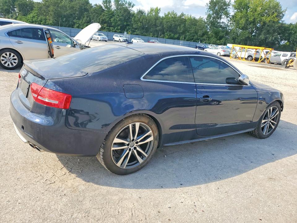 Photo 3 from auction – 2010 AUDI S5 with VIN WAUGVAFR2AA053643