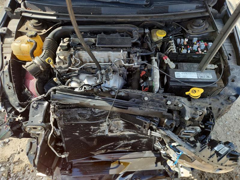 Foto 11 de la subasta – 2015 CHRYSLER 200 con VIN 1C3CCCAB5FN532950