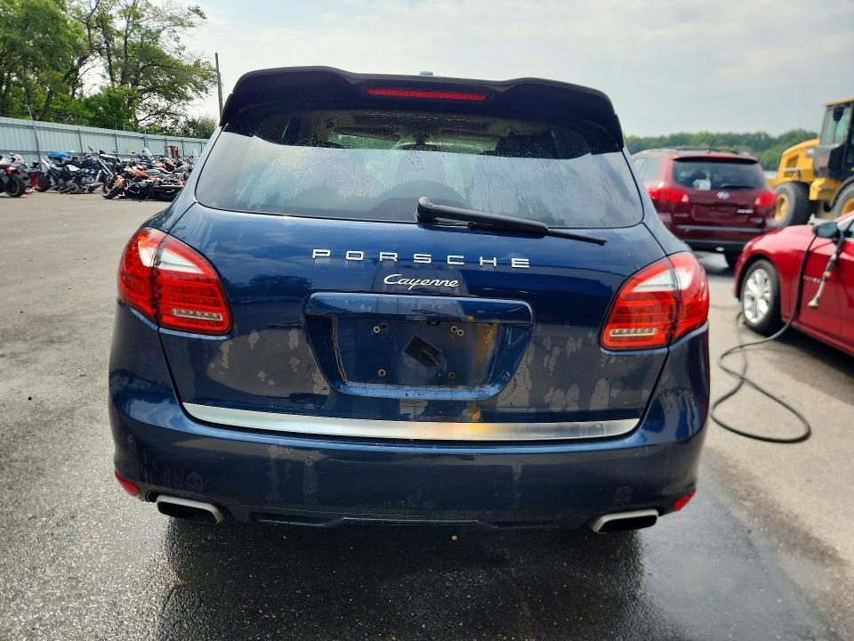 Photo 6 from auction – 2013 PORSCHE CAYENNE with VIN WP1AA2A26DLA00648