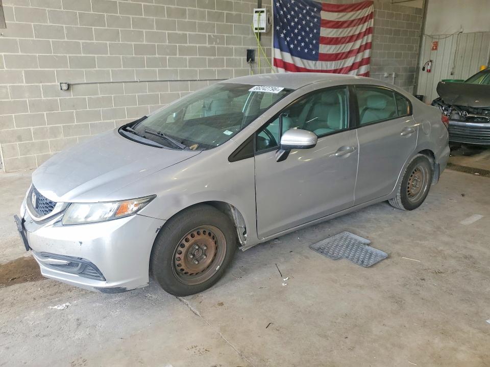 HONDA CIVIC 2015 with VIN 19XFB2F5XFE111318 - Photo from auction