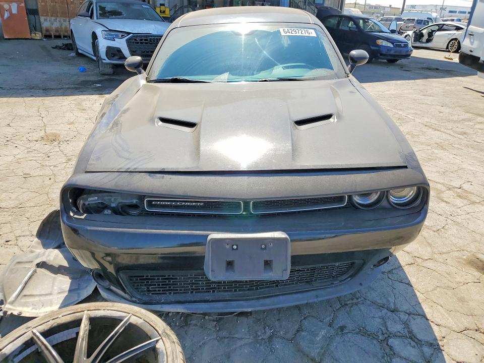 Photo 5 from auction – 2016 DODGE CHALLENGER with VIN 2C3CDZAG7GH201115