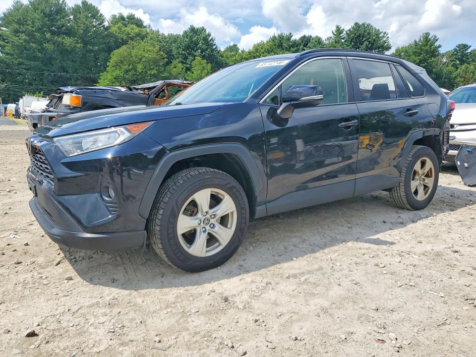 TOYOTA RAV4 2019 with VIN JTMP1RFV8KD506853 - Photo from auction