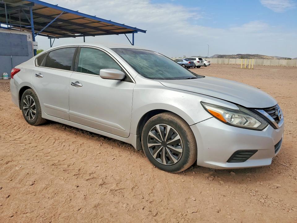Photo 4 from auction – 2017 NISSAN ALTIMA with VIN 1N4AL3AP7HC258377