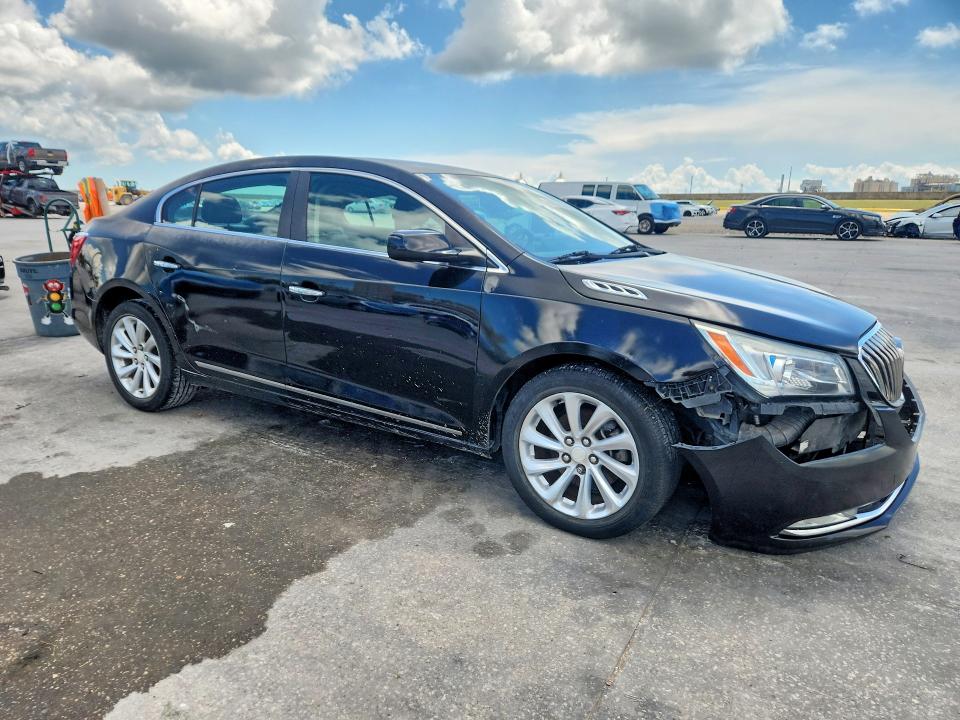 Photo 4 from auction – 2016 BUICK LACROSSE with VIN 1G4GA5G37GF254641