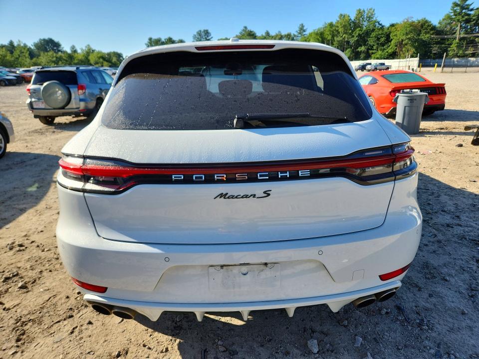 Photo 6 from auction – 2020 PORSCHE MACAN with VIN WP1AB2A54LLB37089