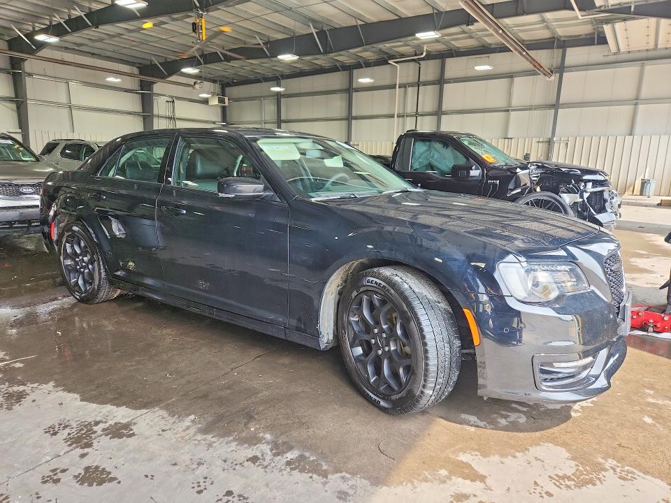 Photo 4 from auction – 2022 CHRYSLER 300 with VIN 2C3CCASG6NH203969
