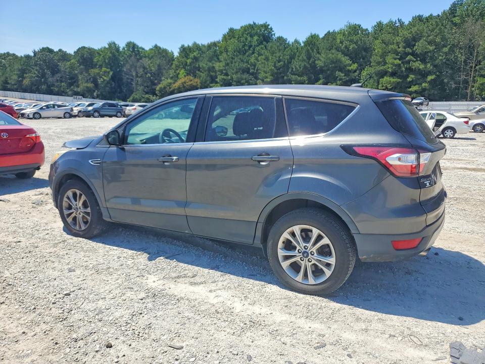 Photo 2 from auction – 2017 FORD ESCAPE with VIN 1FMCU0GD9HUE05512