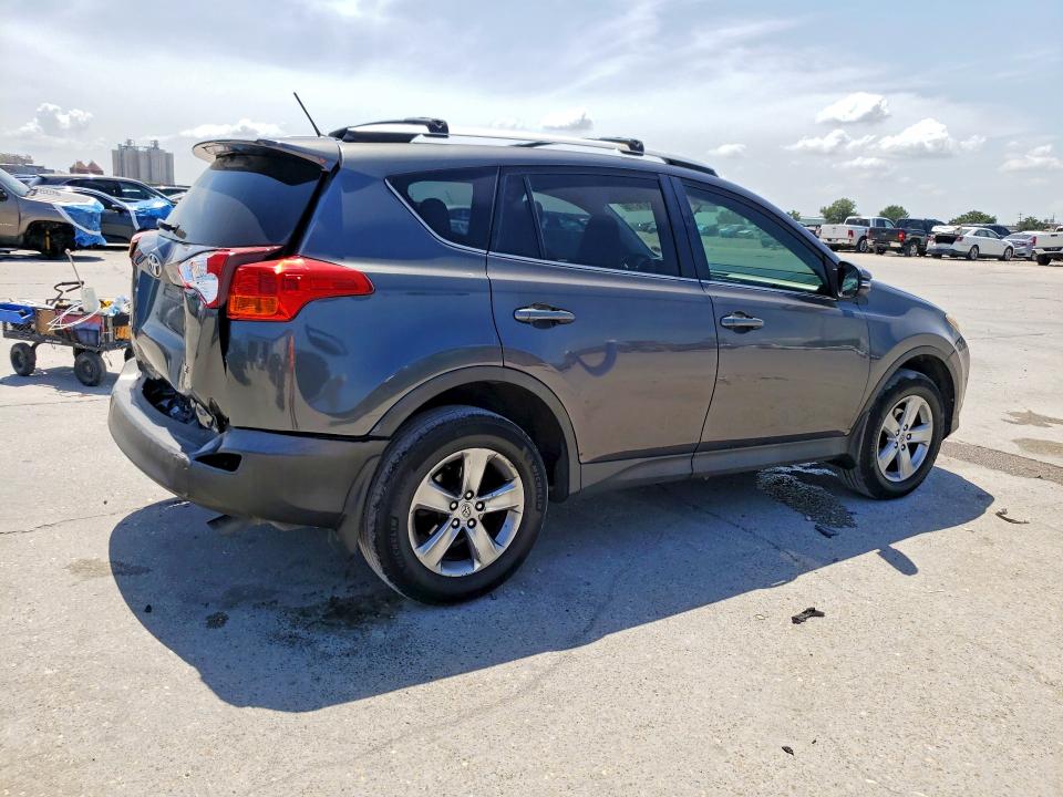 Photo 3 from auction – 2013 TOYOTA RAV4 with VIN 2T3WFREV6DW063901