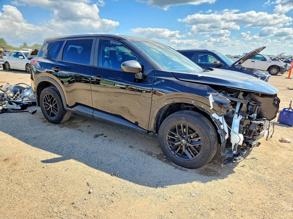 Photo 4 from auction – 2023 NISSAN ROGUE with VIN 5N1BT3AB1PC923948