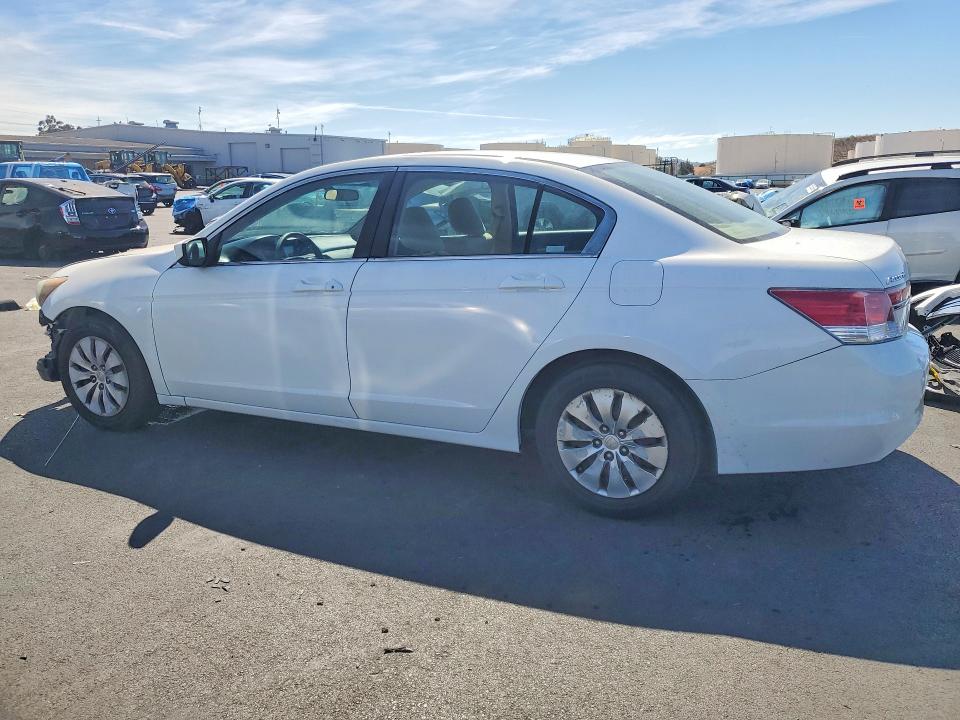 Photo 2 from auction – 2012 HONDA ACCORD with VIN 1HGCP2F35CA139112