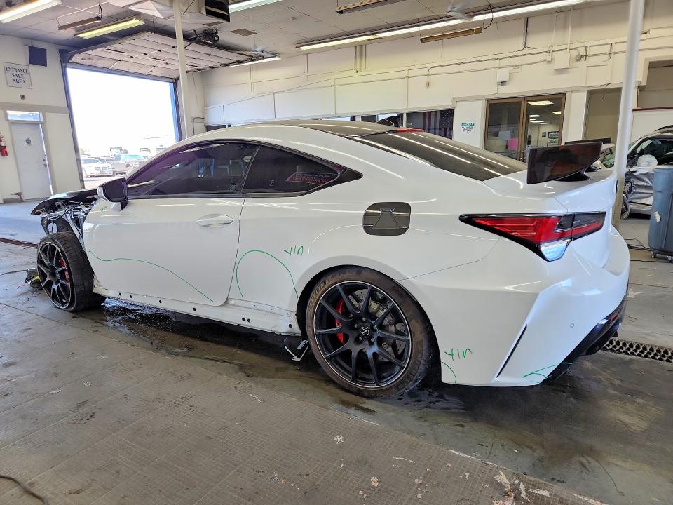 Photo 2 from auction – 2020 LEXUS RC-F with VIN JTHYP5BCXL5007689