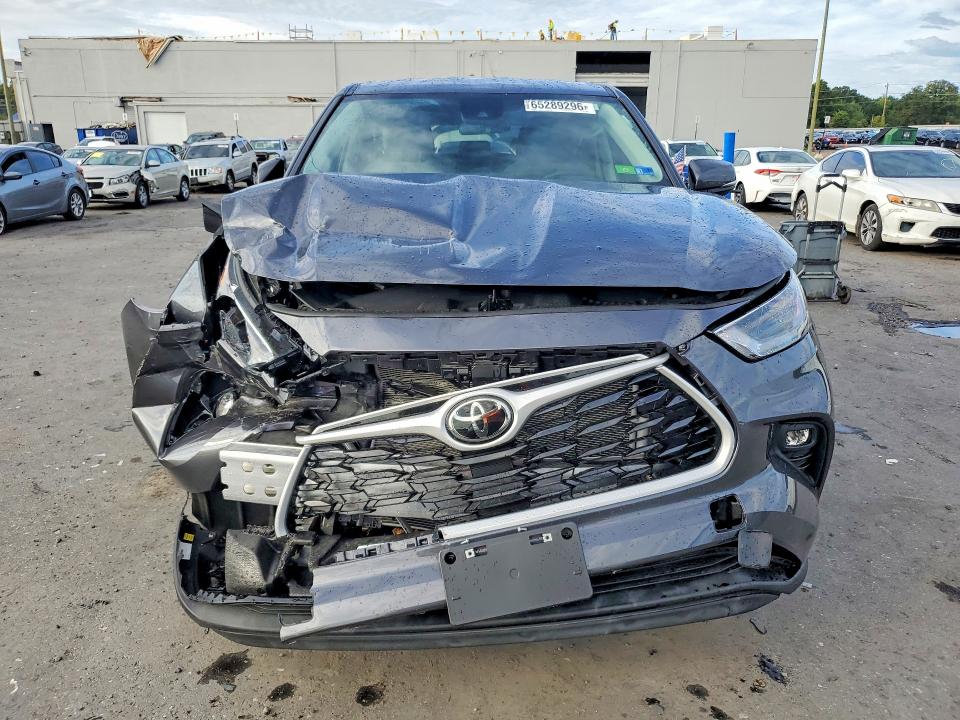 Photo 5 from auction – 2023 TOYOTA HIGHLANDER with VIN 5TDKDRAHXPS503015