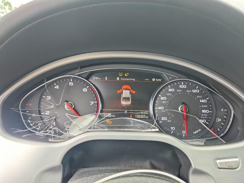 Photo 9 from auction – 2015 AUDI A8 with VIN WAUJ2AFD5FN025452