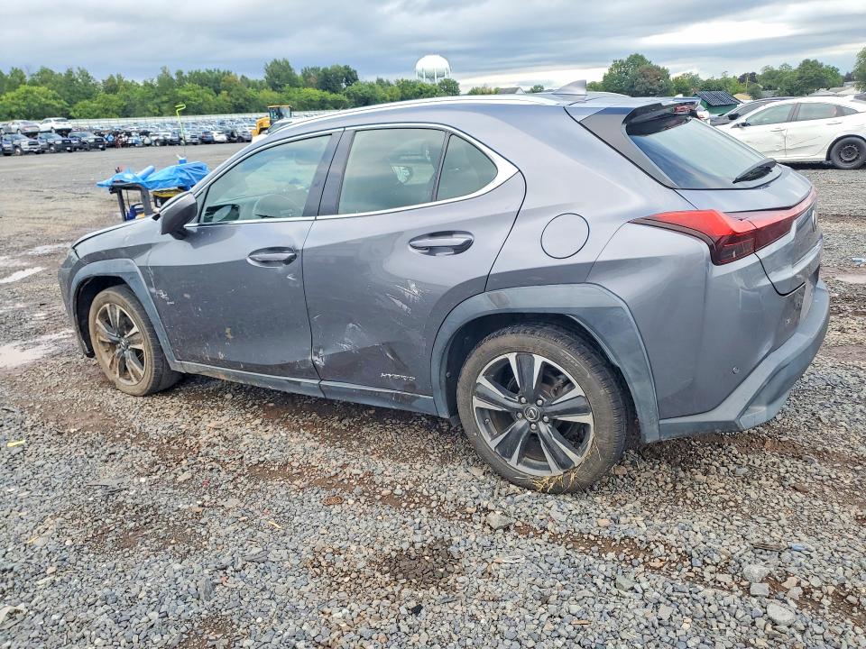 Photo 2 from auction – 2021 LEXUS UX with VIN JTHP9JBH6M2049578