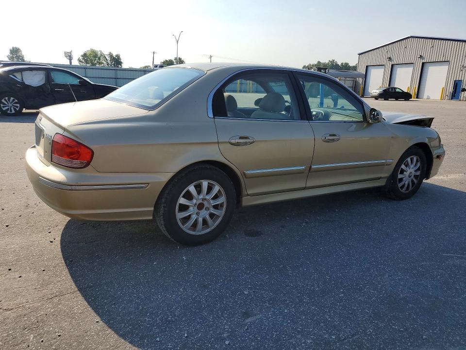 Photo 3 from auction – 2004 HYUNDAI SONATA with VIN KMHWF35H34A948252