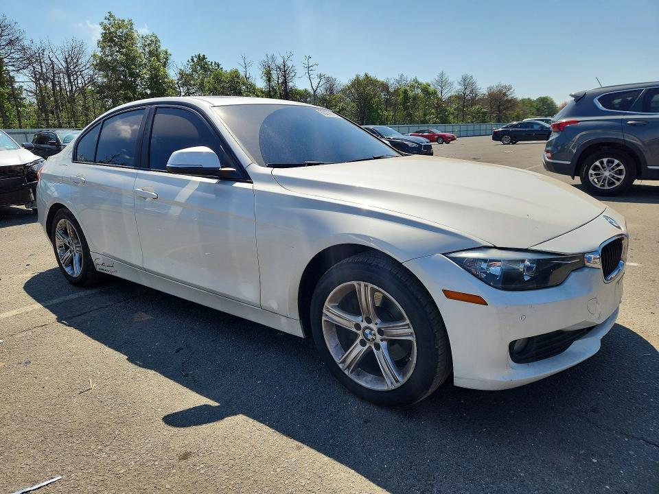 Photo 4 from auction – 2015 BMW 320 with VIN WBA3B1C56FP681167