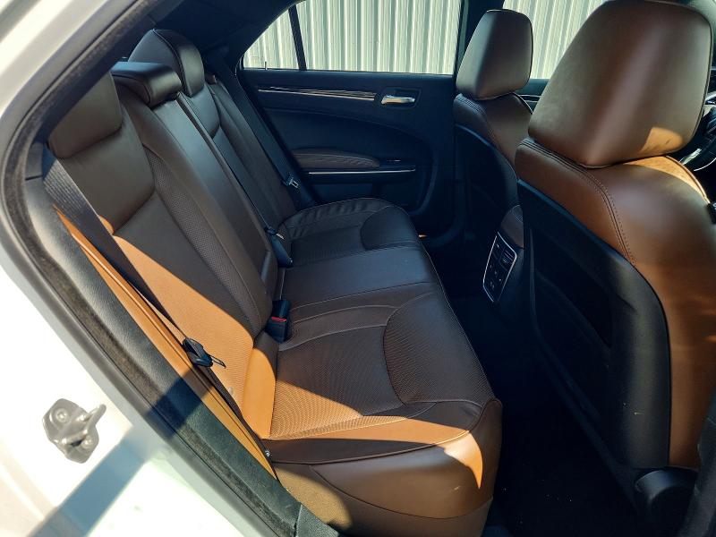 Photo 10 from auction – 2019 CHRYSLER 300 with VIN 2C3CCAKG6KH593547