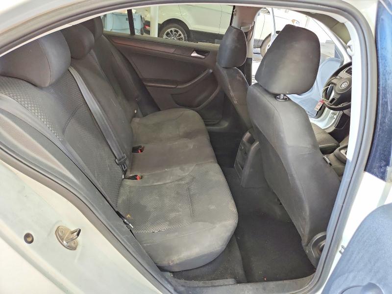 Photo 10 from auction – 2014 VOLKSWAGEN JETTA with VIN 3VWLL7AJ7EM279758