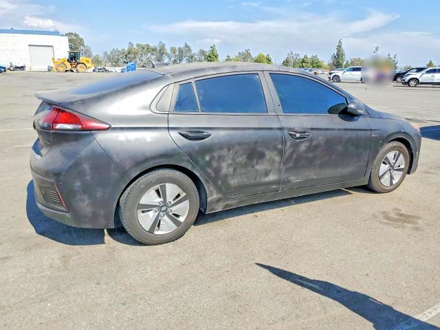 Photo 3 from auction – 2019 HYUNDAI IONIQ with VIN KMHC65LC3KU168530
