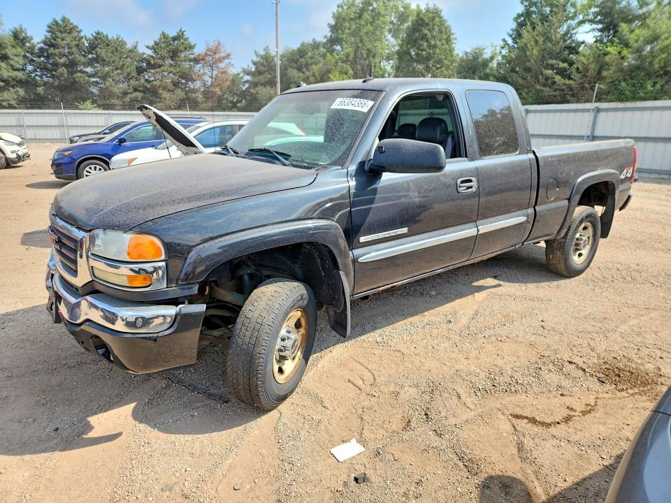 GMC SIERRA 2003 with VIN 1GTHK29U93E351916 - Photo from auction