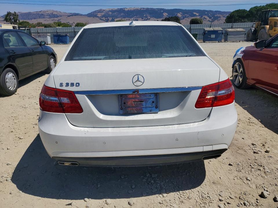 Photo 6 from auction – 2011 MERCEDES-BENZ E with VIN WDDHF5GB8BA504465