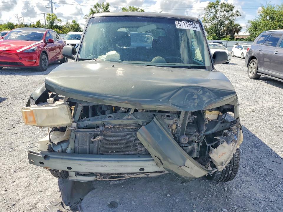 Photo 5 from auction – 2005 SCION XB with VIN JTLKT334454012298