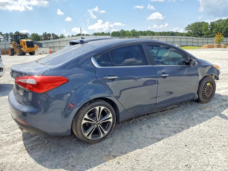 Photo 3 from auction – 2014 KIA FORTE with VIN KNAFZ4A81E5235333