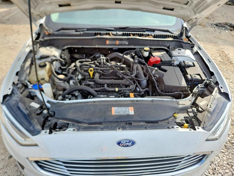 Photo 11 from auction – 2020 FORD FUSION with VIN 3FA6P0CD9LR196549