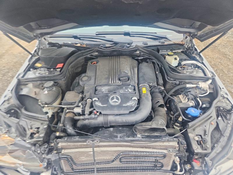 Photo 11 from auction – 2014 MERCEDES-BENZ C with VIN WDDGF4HB9EA967773