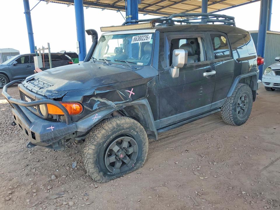 TOYOTA FJ CRUISER 2007 with VIN JTEBU11F470054946 - Photo from auction