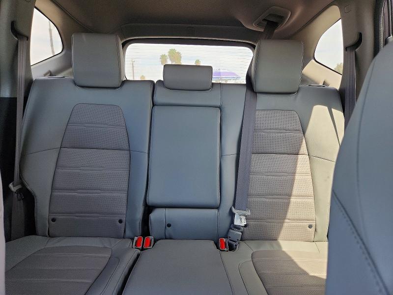 Photo 10 from auction – 2017 HONDA CR-V with VIN 7FARW1H80HE030008