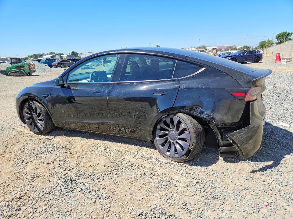 Photo 2 from auction – 2024 TESLA MODEL Y with VIN 7SAYGDEF8RF132993