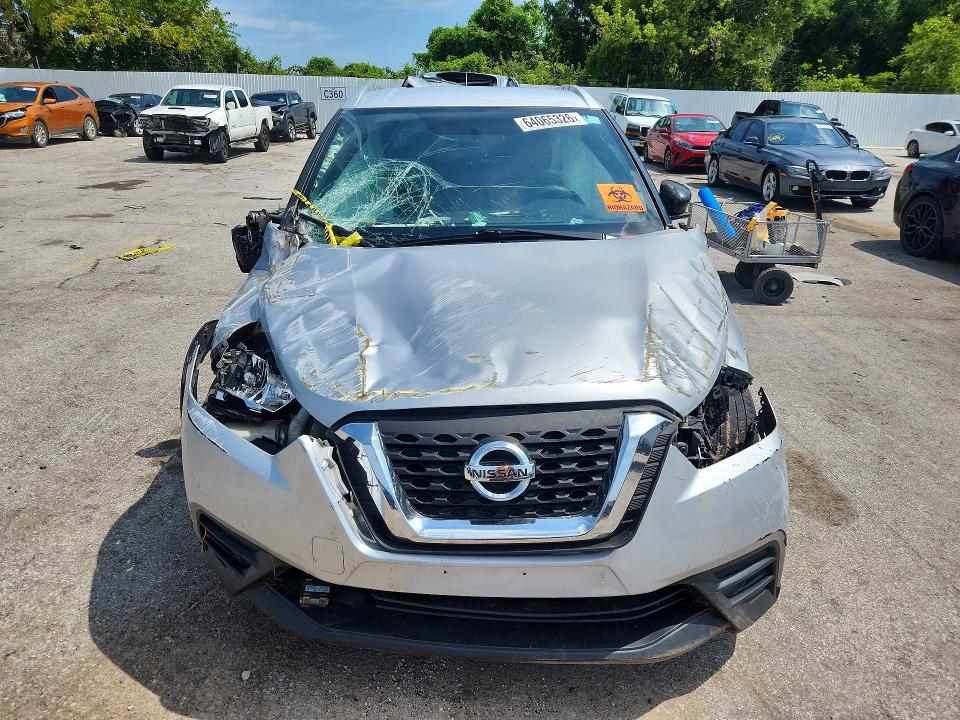 Photo 5 from auction – 2019 NISSAN KICKS with VIN 3N1CP5CU7KL534769