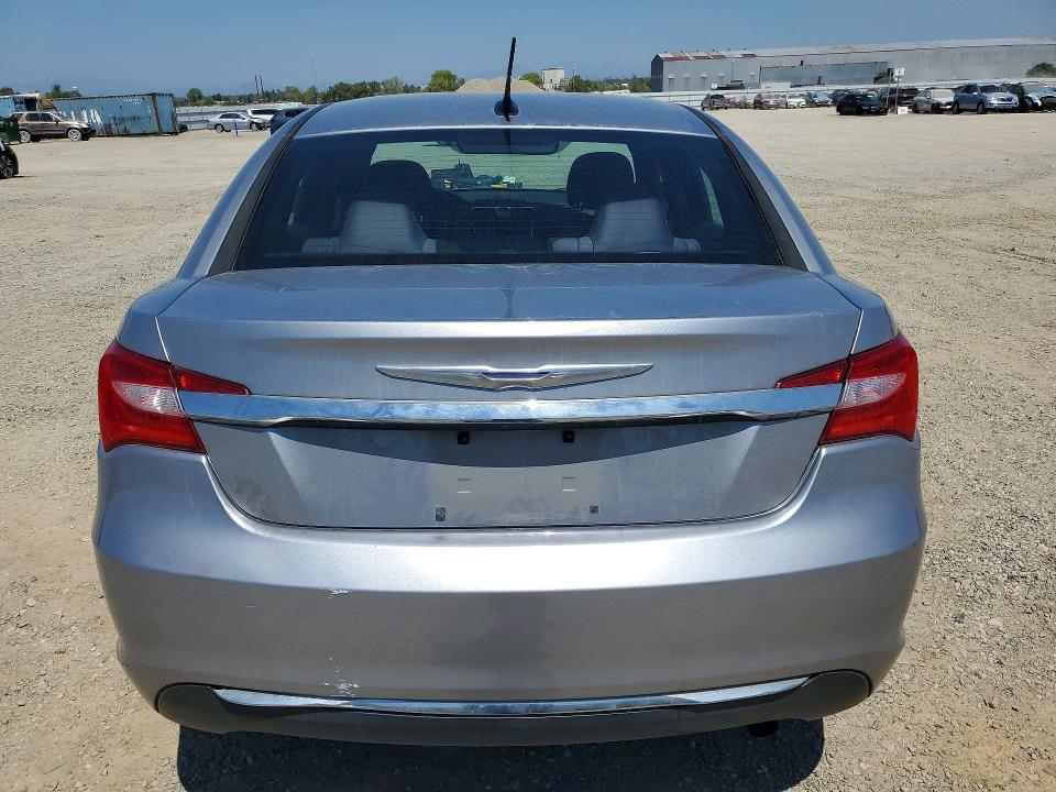 Photo 6 from auction – 2013 CHRYSLER 200 with VIN 1C3CCBBB6DN580124