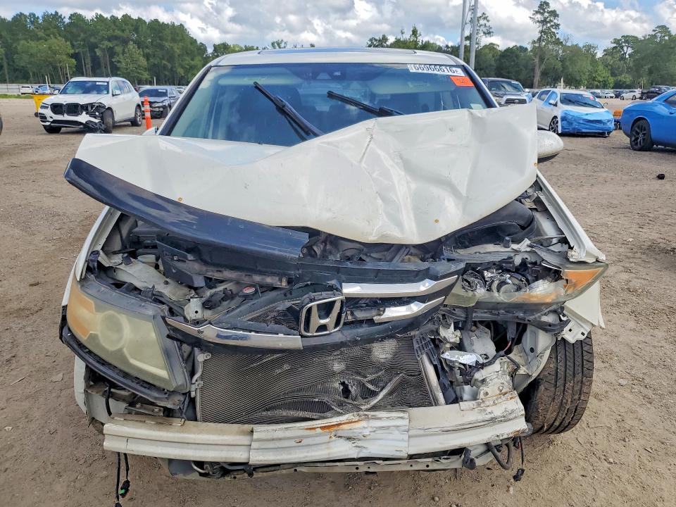 Photo 5 from auction – 2016 HONDA ODYSSEY with VIN 5FNRL5H98GB051188