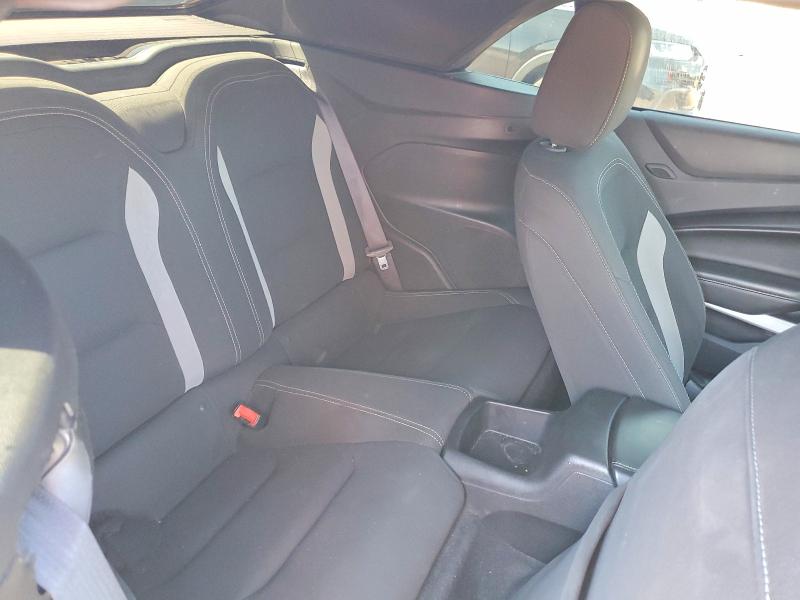 Photo 10 from auction – 2021 CHEVROLET CAMARO with VIN 1G1FB3DS9M0102137