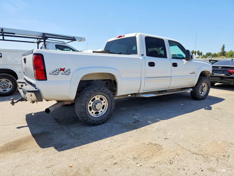 Photo 3 from auction – 2006 CHEVROLET SILVERADO with VIN 1GCHK23DX6F167236